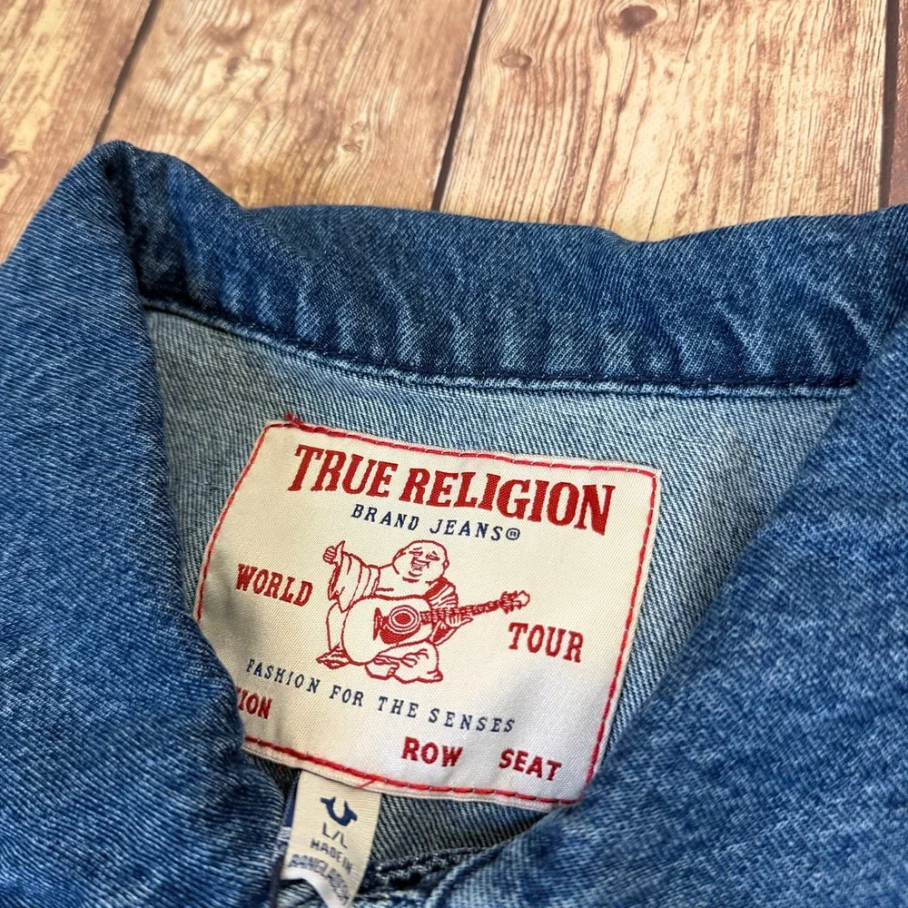 True Religion 701133 Denim Jacket Mens Large Blue Red Stitching Trucker NWT